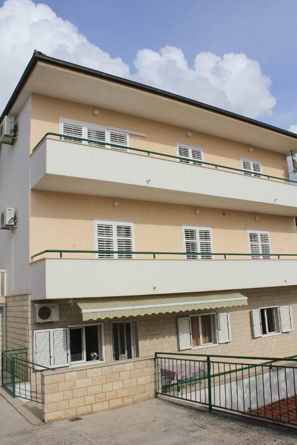 Apartments Pino Makarska Exterior foto