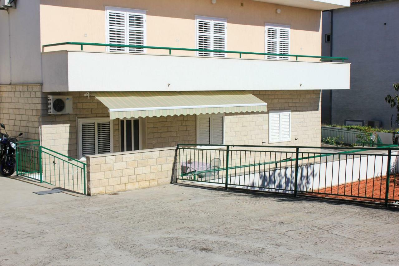 Apartments Pino Makarska Exterior foto