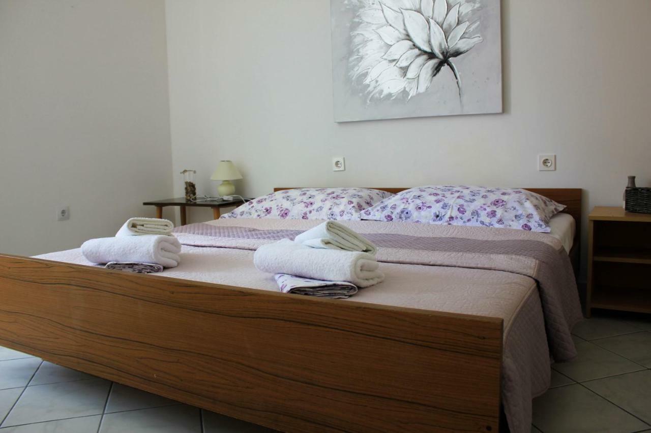 Apartments Pino Makarska Exterior foto
