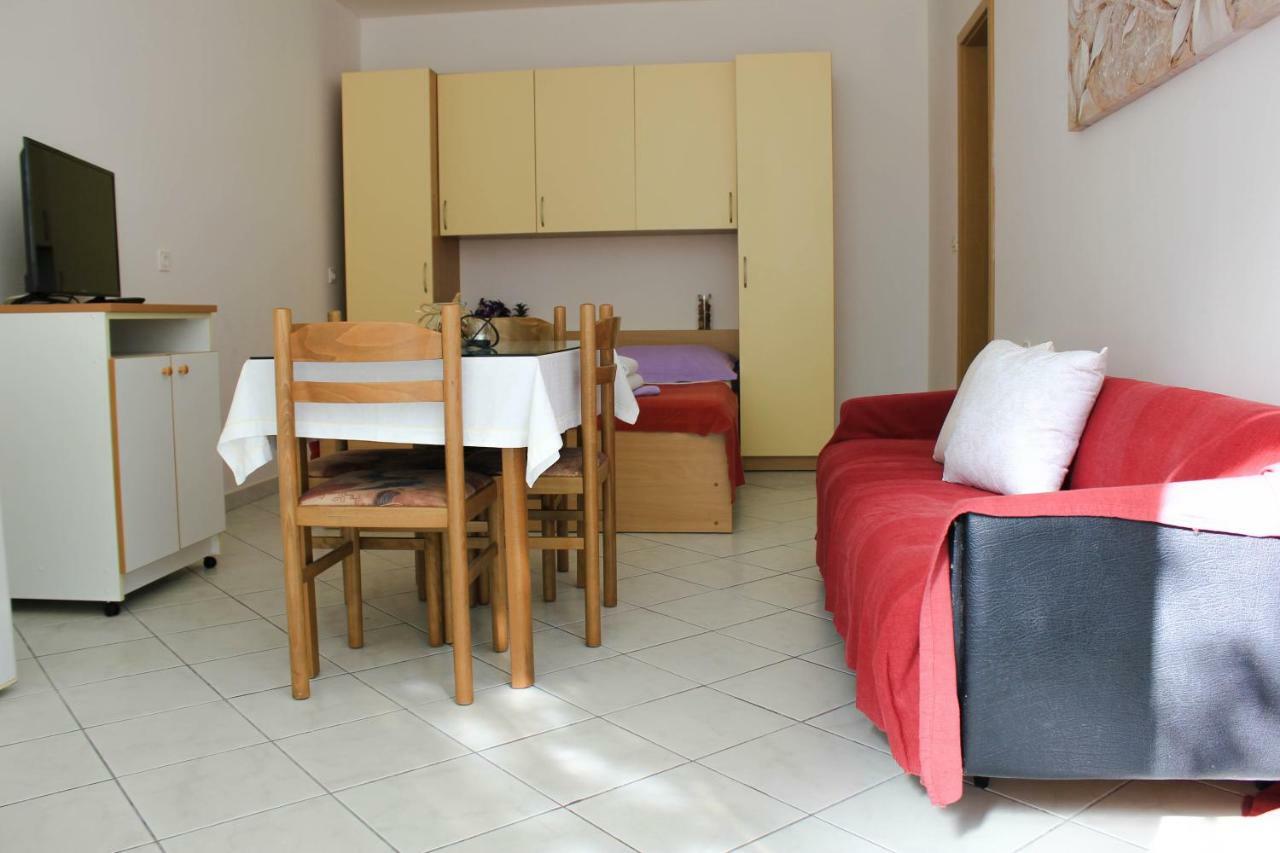 Apartments Pino Makarska Exterior foto