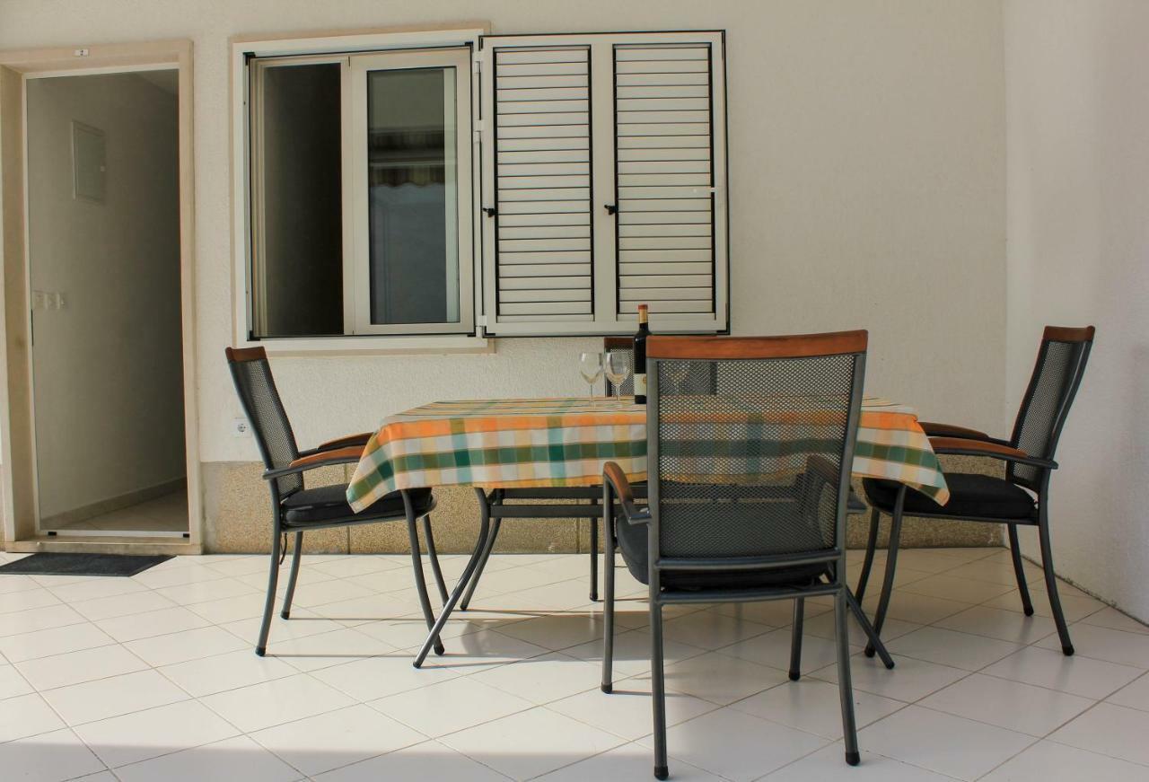 Apartments Pino Makarska Exterior foto