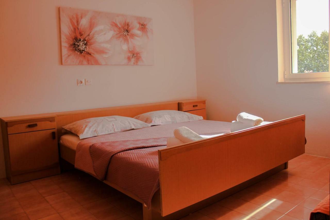 Apartments Pino Makarska Exterior foto